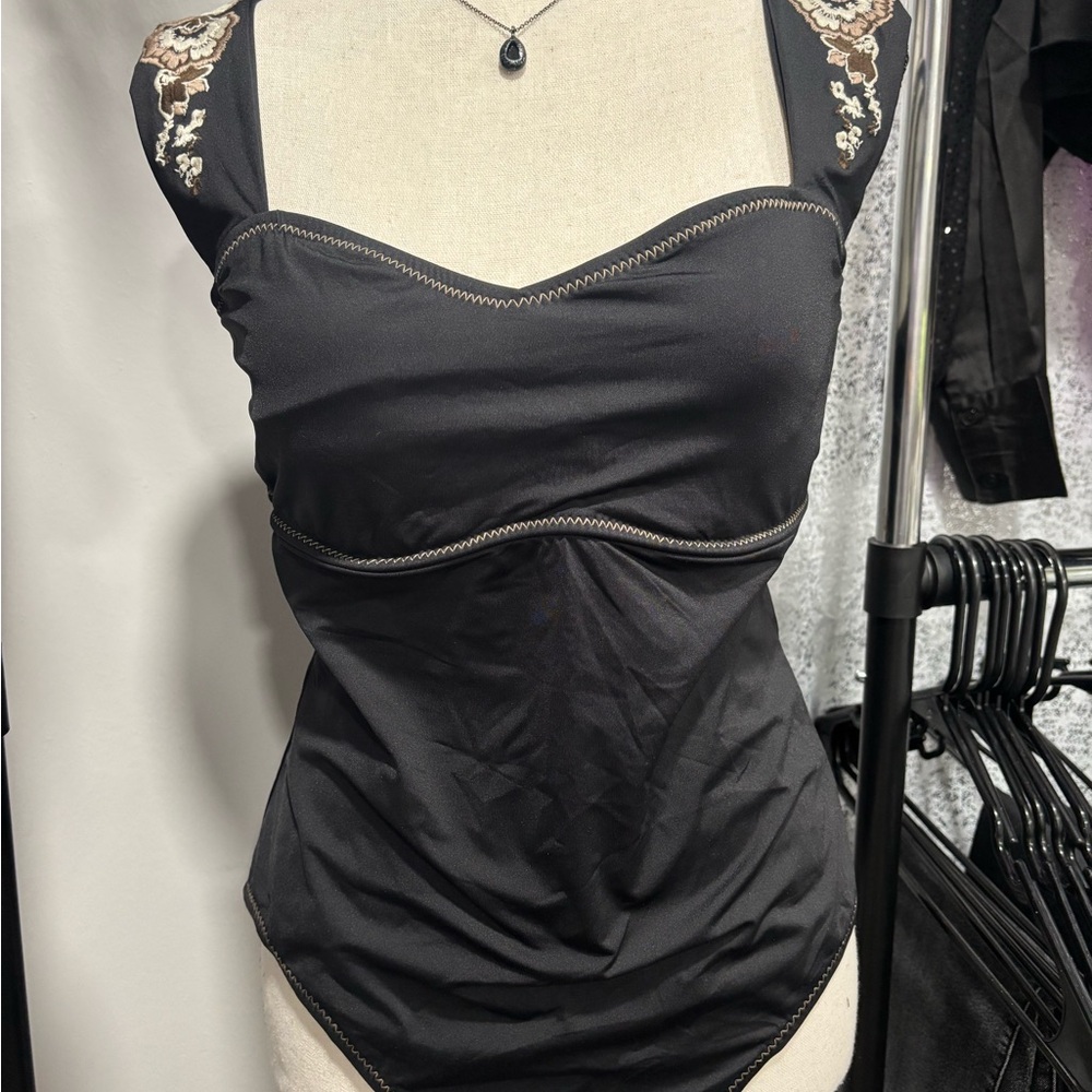 Anne Cole Black and Cream Embroidered Top